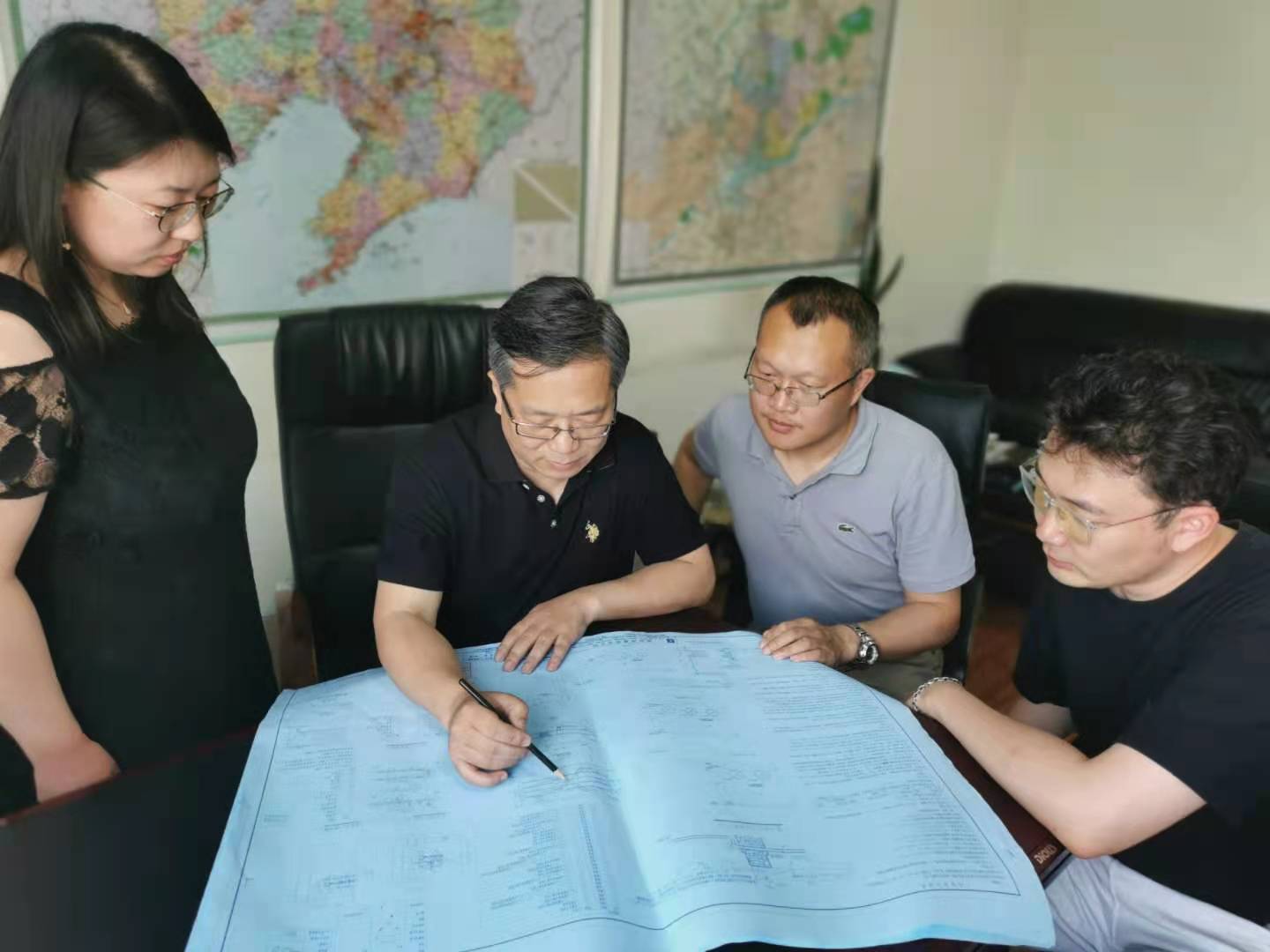 【喜報】王慶輝同志獲得遼寧省城鄉(xiāng)建設(shè)集團(tuán)勞動模范榮譽(yù)稱號(圖2)